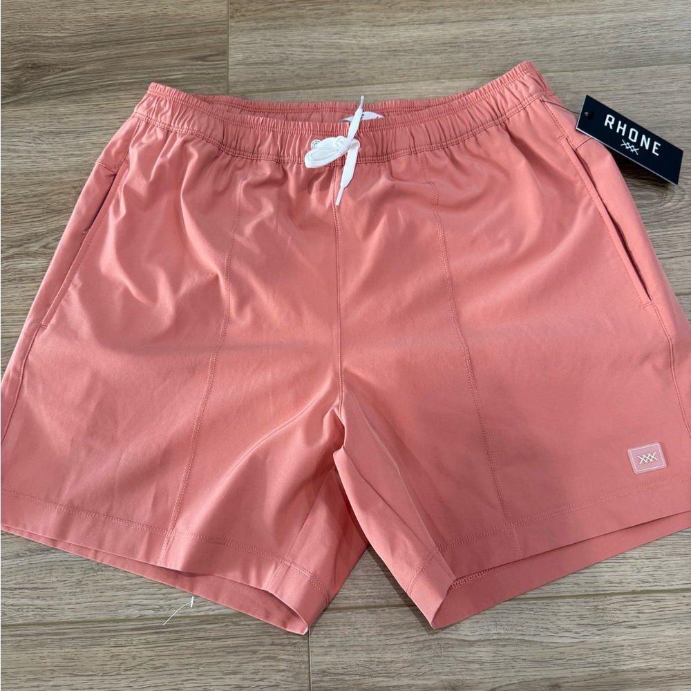 BNWT Rhone R&R Trunk short in Coral Clay 5.5" Sz Medium